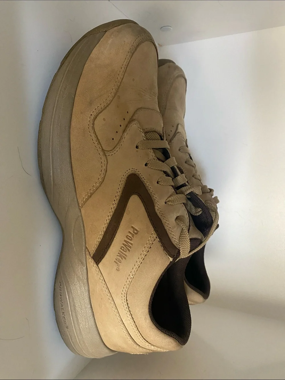 Men's ROCKPORT PROWALKER Size 10 1/2  Lace-Up Sneakers in Tan with Brown Accents